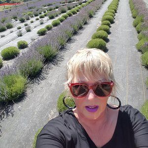 Meet your Posher, Debra